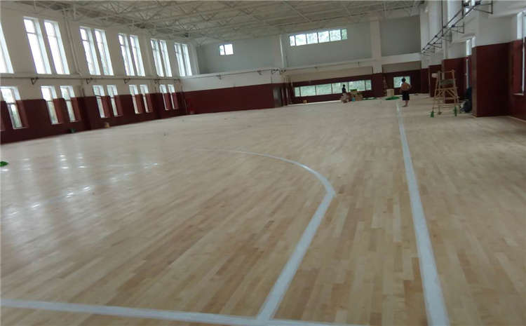 專業的籃球運動地板生產廠家