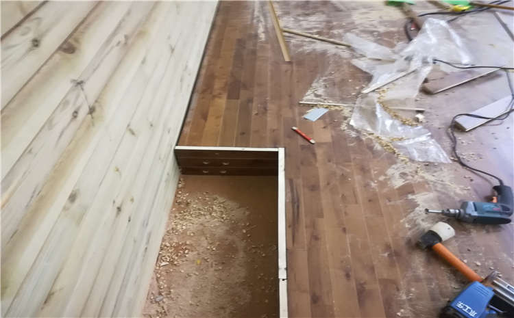 單層龍骨結構籃球館木地板多少錢一平?