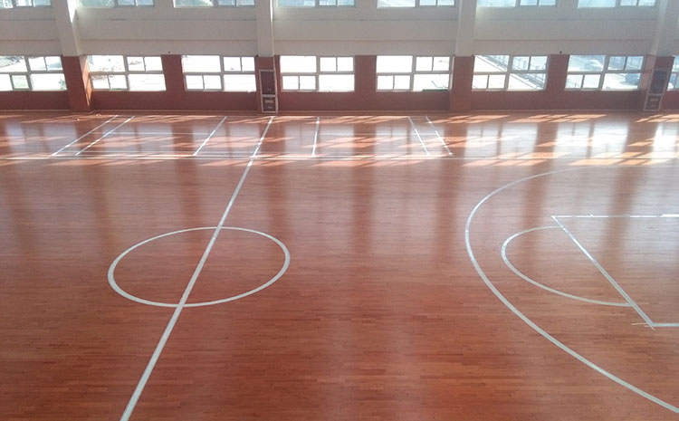 硬木企口體育運(yùn)動(dòng)地板一般多少錢(qián)？
