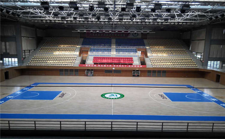 松木籃球運(yùn)動地板怎么翻新？